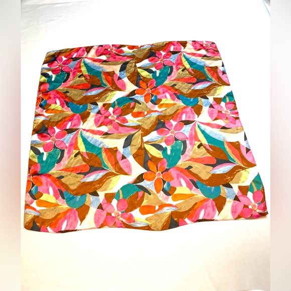 Floral silk scarf - Picture 2 of 4